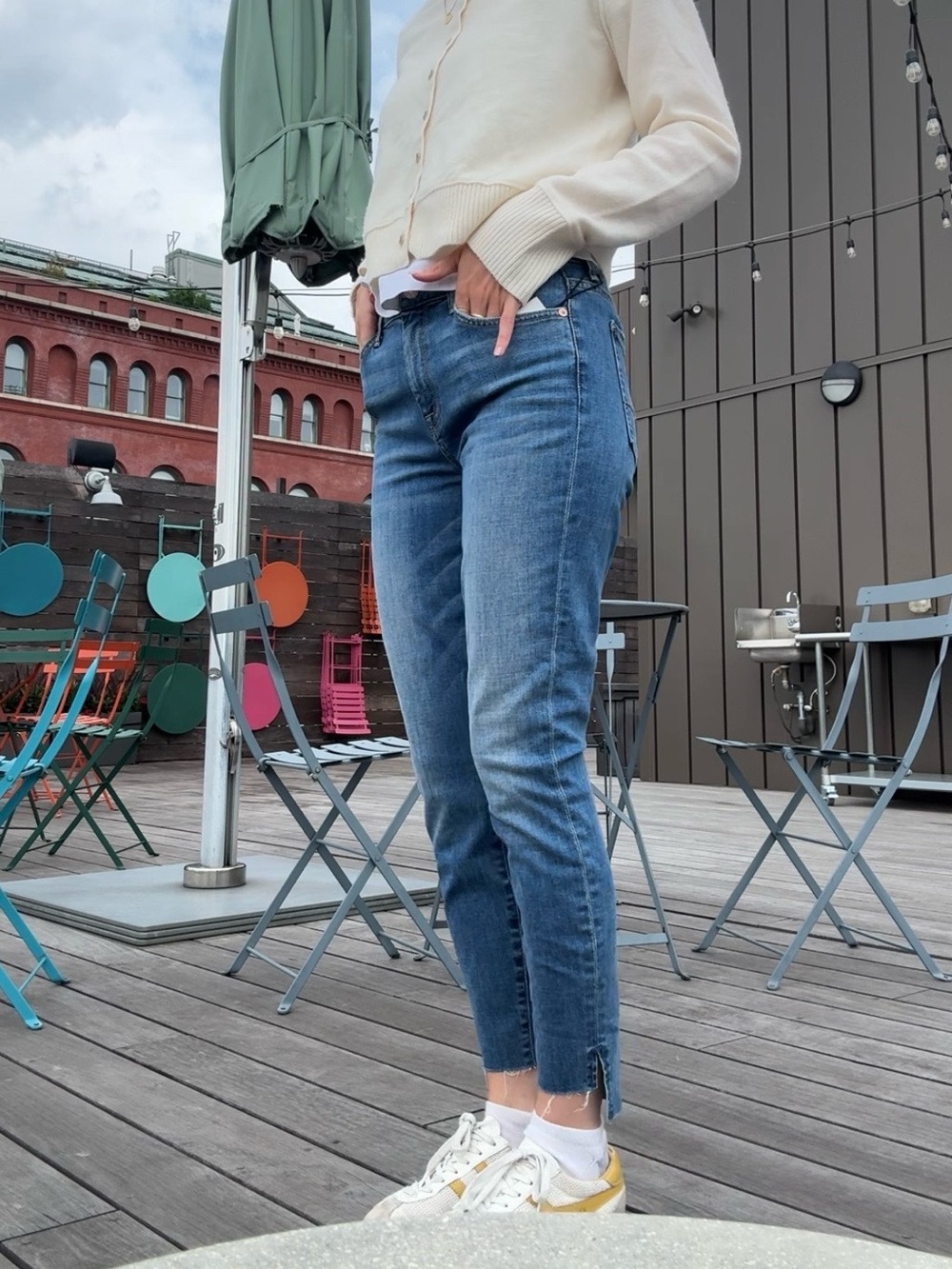 7 For All Mankind - Picture 4 of 9
